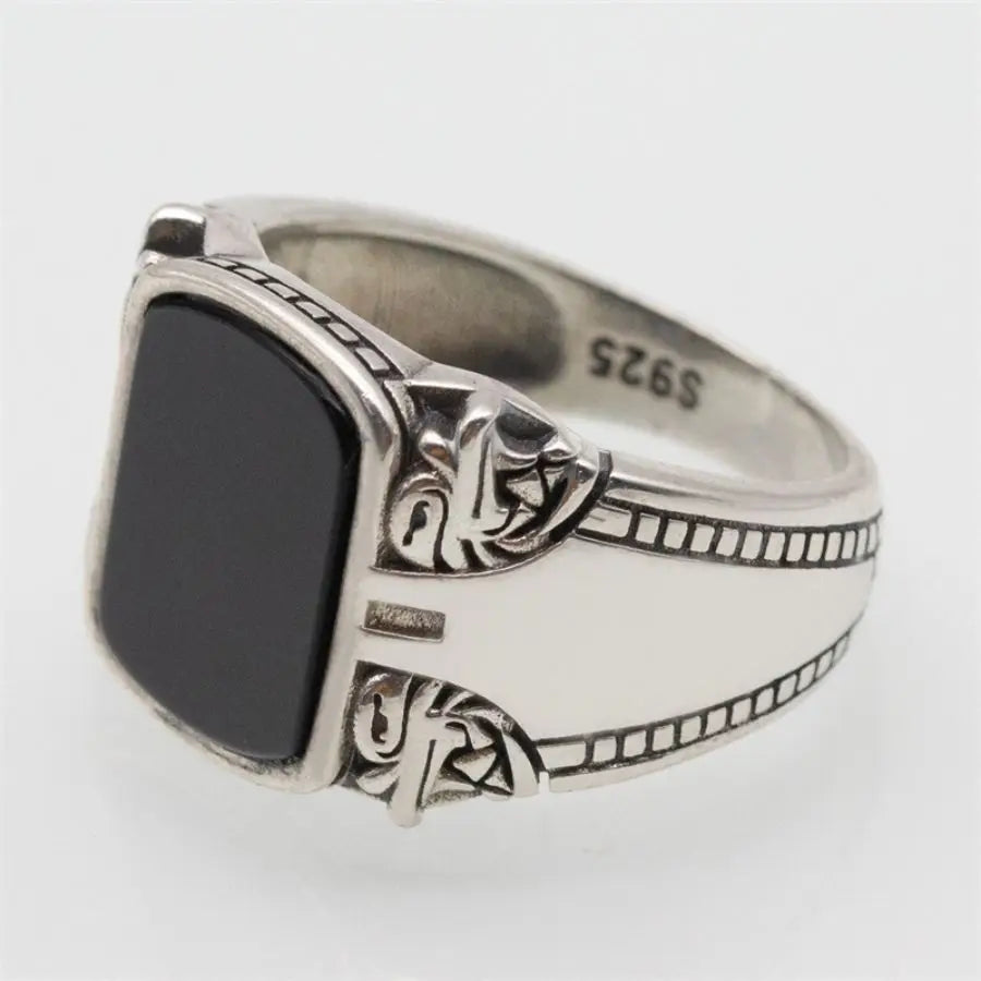 Vintage 925 Sterling Silver Black Agate Stone Ring