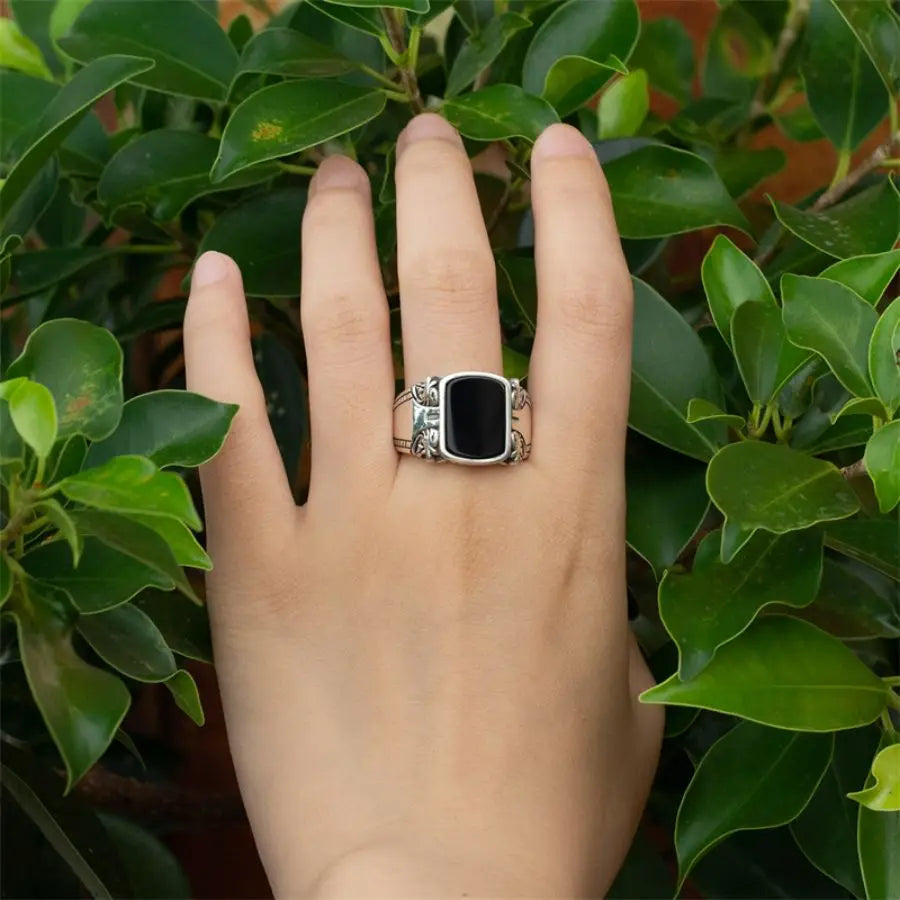 Vintage 925 Sterling Silver Black Agate Stone Ring