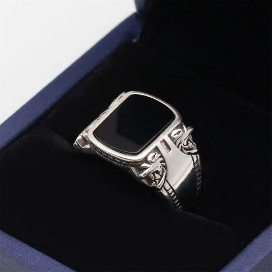 Vintage 925 Sterling Silver Black Agate Stone Ring